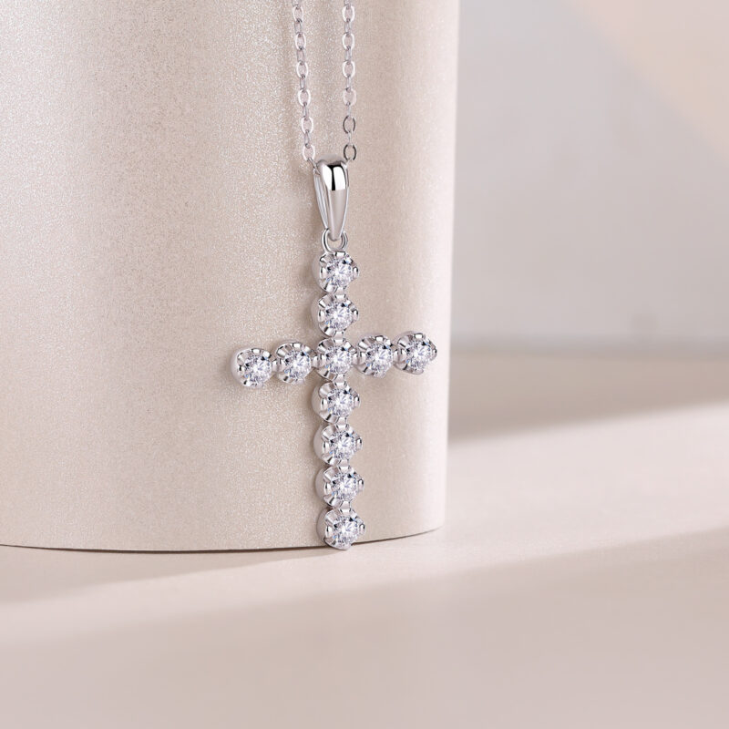 Entrust Luxury Fashion Diamond Pendant Necklace Set With Mosan Diamond Silver Ornaments - Image 3
